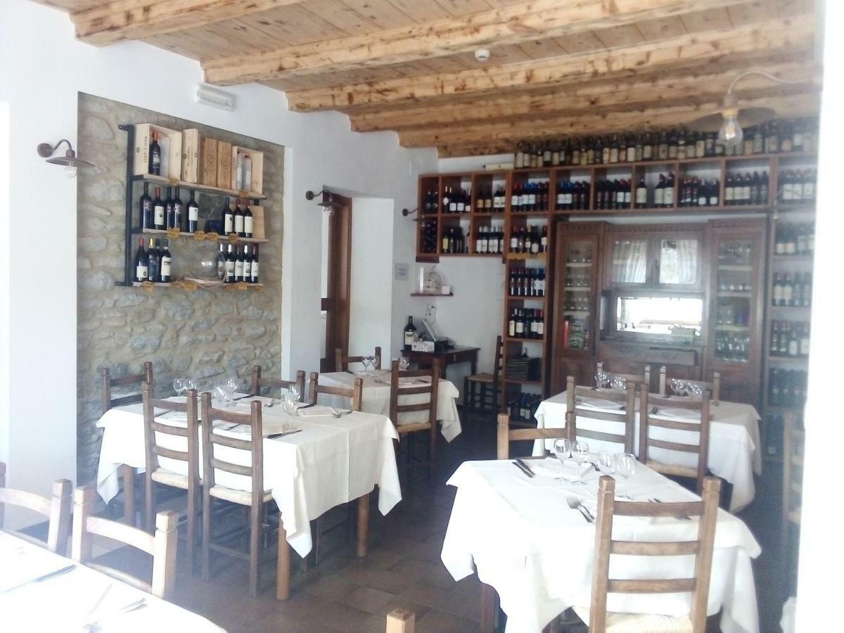 בדיה פרטליה La Foresta Albergo Ristorante Pizzeria מראה חיצוני תמונה