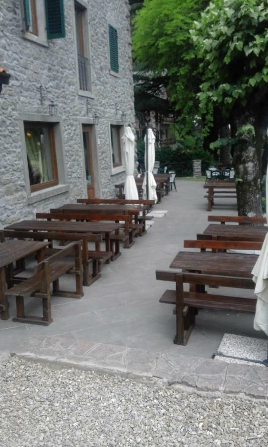 בדיה פרטליה La Foresta Albergo Ristorante Pizzeria מראה חיצוני תמונה